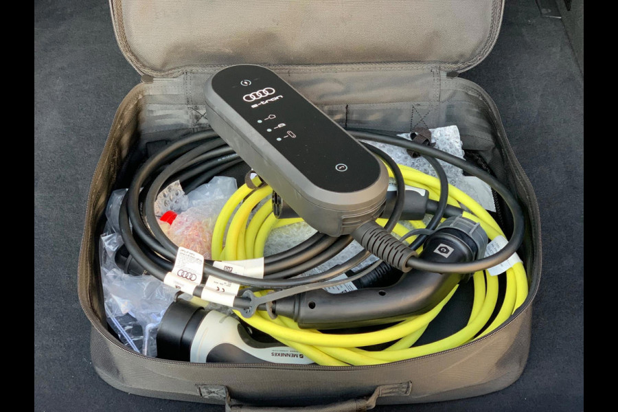 Audi Q3 Sportback 45 TFSI e S Edition 3x S-line|Black| Pano|Matrix LED| 21''|B&O|