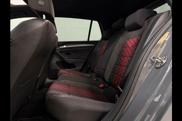 Volkswagen Golf 2.0 TSI GTI TCR Pano*Akrapovic*Cam