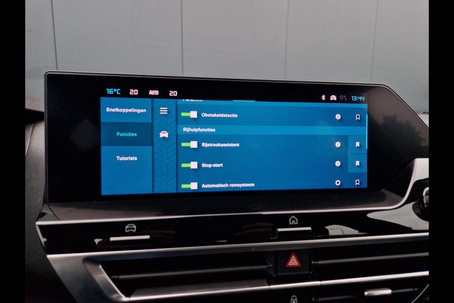 Citroën C4 X 1.2 aut. 130pk/Widescreen/Stoelverwarming