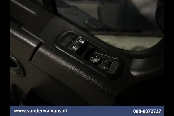 Opel Movano 2.3 Turbo 150pk L2H2 Euro6 Airco | Leder | 2500kg Trekhaak | Navigatie | Camera cruisecontrol, parkeersensoren, LED, bijrijdersbank