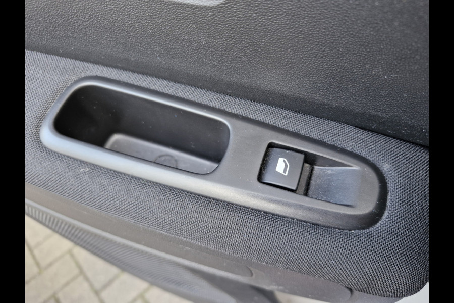 Citroën C3 Shine 1.2 | Trekhaak | Navi |