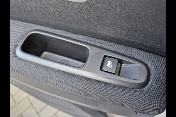 Citroën C3 Shine 1.2 | Trekhaak | Navi |