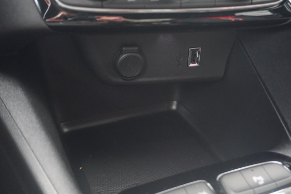 Opel CORSA-E GS Line 50 kWh 3 Fase | Apple Carplay/Android Auto | Winterpakket | Achteruitrijcamera |