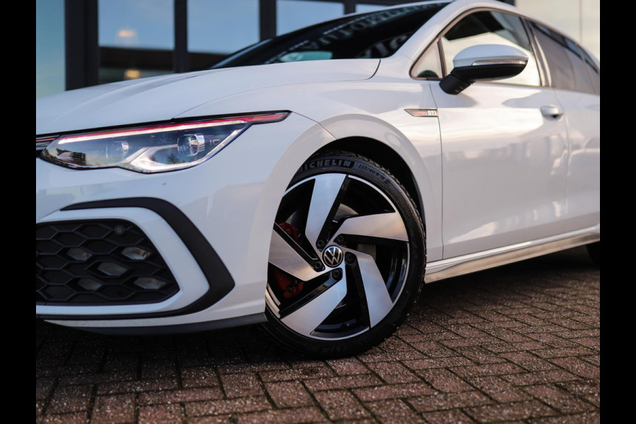 Volkswagen Golf 2.0 TSI GTI IQ-Light | Camera | Stuur/Stoelverw. | ACC