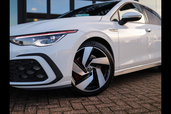 Volkswagen Golf 2.0 TSI GTI IQ-Light | Camera | Stuur/Stoelverw. | ACC