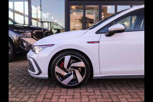 Volkswagen Golf 2.0 TSI GTI IQ-Light | Camera | Stuur/Stoelverw. | ACC