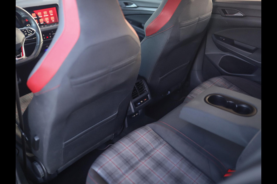 Volkswagen Golf 2.0 TSI GTI IQ-Light | Camera | Stuur/Stoelverw. | ACC