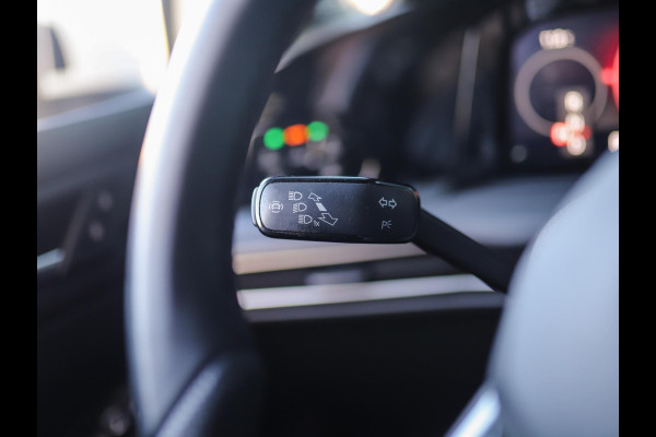 Volkswagen Golf 2.0 TSI GTI IQ-Light | Camera | Stuur/Stoelverw. | ACC