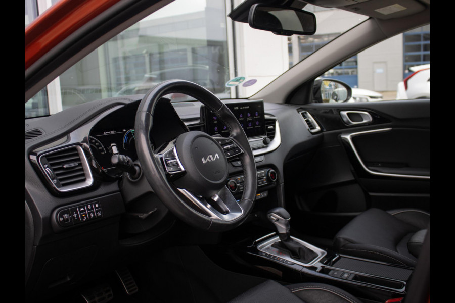 Kia Xceed 1.6 GDi PHEV ExecutiveLine | Schuif/Kanteldak | Stoel/stuur verwarming | LEDER | NL + Dealer onderhouden | Carplay | Cruise control | Climate control |