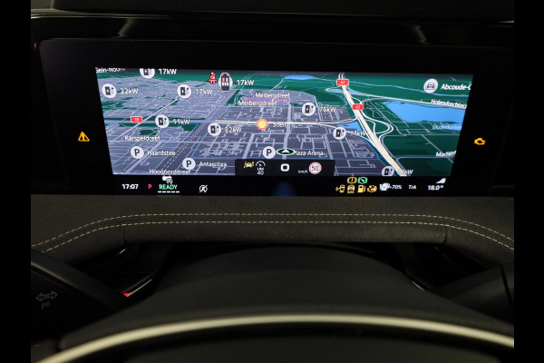 Škoda Superb Combi Sportline Business PHEV 1.5 TSI 204 pk 6 versn. DSG | Panoramadak, elektrisch bedienbaar | Trekhaak, wegklapbaar | Travel Assist Plus Sportline | Dynamic Chassis Control Pakket | CANTON Soundsystem | Lichtmetalen velgen 19 inch Torcular zwart gepolijst