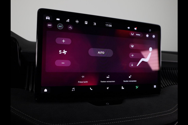 Škoda Superb Combi Sportline Business PHEV 1.5 TSI 204 pk 6 versn. DSG | Panoramadak, elektrisch bedienbaar | Trekhaak, wegklapbaar | Travel Assist Plus Sportline | Dynamic Chassis Control Pakket | CANTON Soundsystem | Lichtmetalen velgen 19 inch Torcular zwart gepolijst