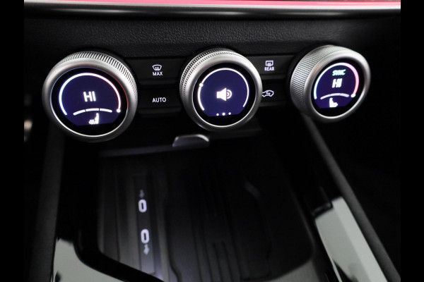 Škoda Superb Combi Sportline Business PHEV 1.5 TSI 204 pk 6 versn. DSG | Panoramadak, elektrisch bedienbaar | Trekhaak, wegklapbaar | Travel Assist Plus Sportline | Dynamic Chassis Control Pakket | CANTON Soundsystem | Lichtmetalen velgen 19 inch Torcular zwart gepolijst