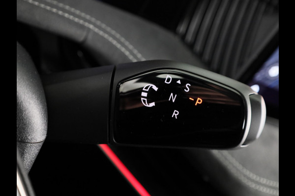 Škoda Superb Combi Sportline Business PHEV 1.5 TSI 204 pk 6 versn. DSG | Panoramadak, elektrisch bedienbaar | Trekhaak, wegklapbaar | Travel Assist Plus Sportline | Dynamic Chassis Control Pakket | CANTON Soundsystem | Lichtmetalen velgen 19 inch Torcular zwart gepolijst