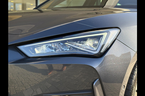 CUPRA Leon Sportstourer 1.4 e-Hybrid Business 204pk PHEV | Achteruitrijcamera | Winterset! | Side-Assist | Navigatie | Climate control |  Stoel- & Stuurverwarming | 18" lichtmetalen velgen |