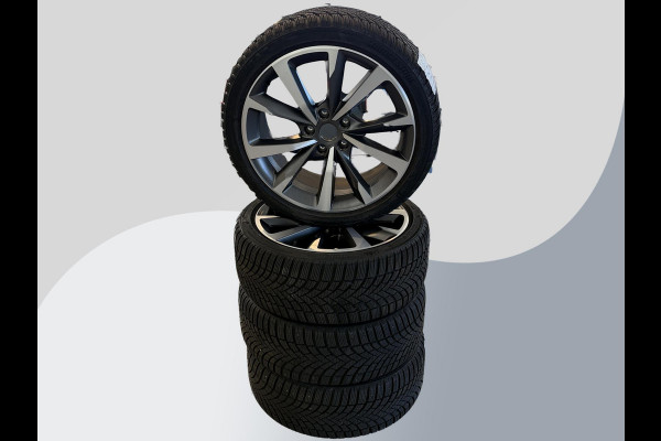 CUPRA Leon Sportstourer 1.4 e-Hybrid Business 204pk PHEV | Achteruitrijcamera | Winterset! | Side-Assist | Navigatie | Climate control |  Stoel- & Stuurverwarming | 18" lichtmetalen velgen |