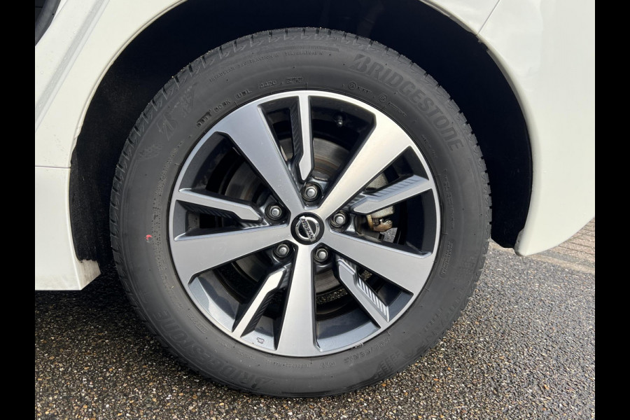 Nissan Leaf Acenta 40 kWh VAN: €15.900,- VOOR: €13.877,- UW EINDEJAARSVOORDEEL: €2.023| CAMERA| CARPLAY/ ANDROID AUTO|  RIJKLAARPRIJS INCL. 12 MND BOVAG GARANTIE|