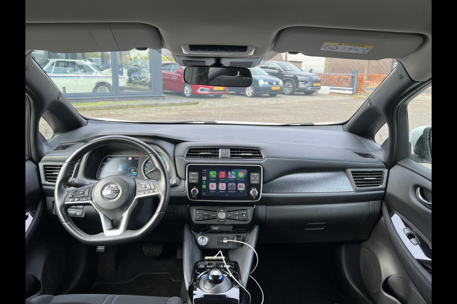 Nissan Leaf Acenta 40 kWh VAN: €15.900,- VOOR: €13.877,- UW EINDEJAARSVOORDEEL: €2.023| CAMERA| CARPLAY/ ANDROID AUTO|  RIJKLAARPRIJS INCL. 12 MND BOVAG GARANTIE|