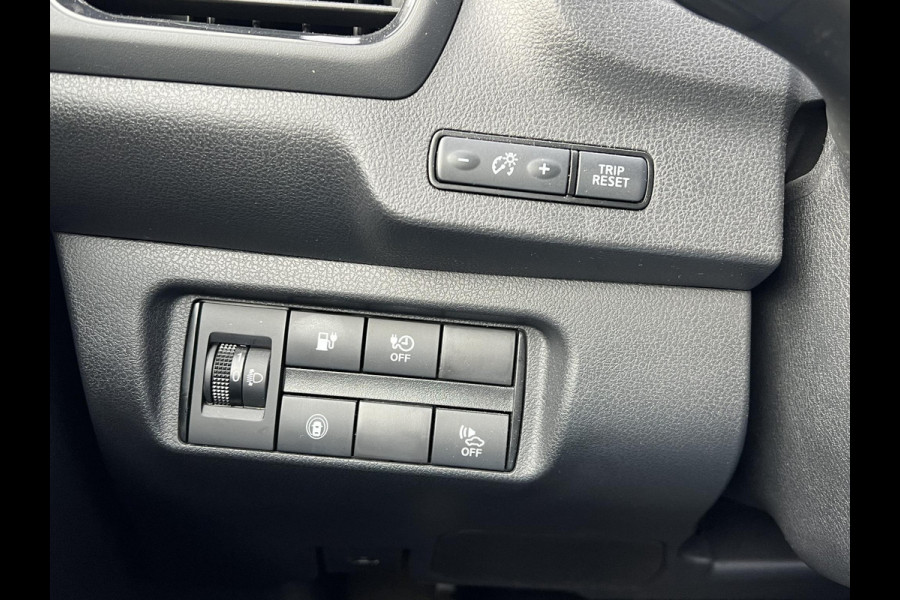 Nissan Leaf Acenta 40 kWh VAN: €15.900,- VOOR: €13.877,- UW EINDEJAARSVOORDEEL: €2.023| CAMERA| CARPLAY/ ANDROID AUTO|  RIJKLAARPRIJS INCL. 12 MND BOVAG GARANTIE|