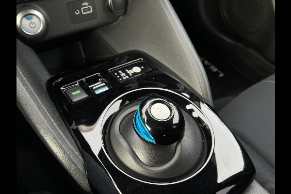 Nissan Leaf Acenta 40 kWh VAN: €15.900,- VOOR: €13.877,- UW EINDEJAARSVOORDEEL: €2.023| CAMERA| CARPLAY/ ANDROID AUTO|  RIJKLAARPRIJS INCL. 12 MND BOVAG GARANTIE|