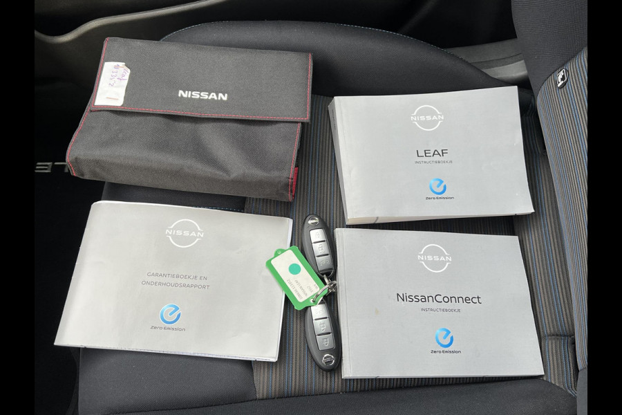 Nissan Leaf Acenta 40 kWh VAN: €15.900,- VOOR: €13.877,- UW EINDEJAARSVOORDEEL: €2.023| CAMERA| CARPLAY/ ANDROID AUTO|  RIJKLAARPRIJS INCL. 12 MND BOVAG GARANTIE|