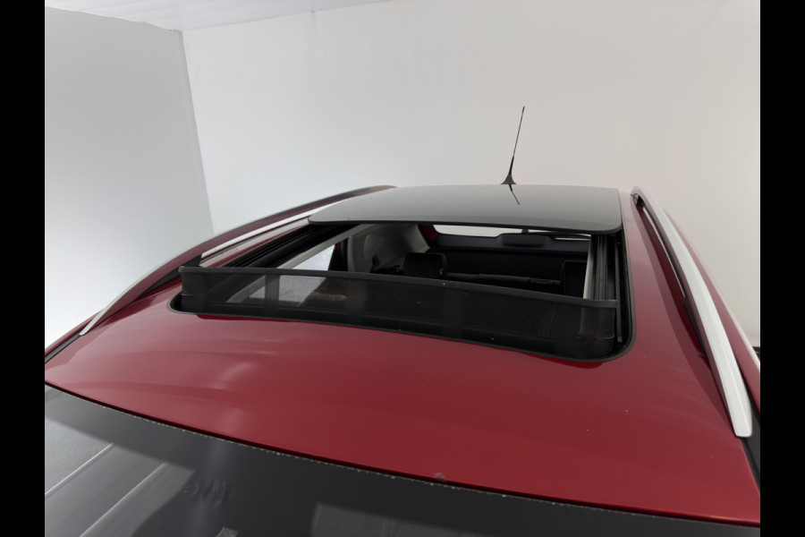 MG ZS EV Luxury 45 kWh [3-Fase] {SOH-100%} Aut. *PANO | LUXURY-LEATHER | CCS-FASTLOADER | KEYLESS | NAVI-FULLMAP | ADAPTIVE-CRUISE | CAMERA | HEATED-SPORTSEATS | CARPLAY | BLINDSPOT | DAB | LANE-ASSIST | PRIVACY-GLASS | 17''ALU*