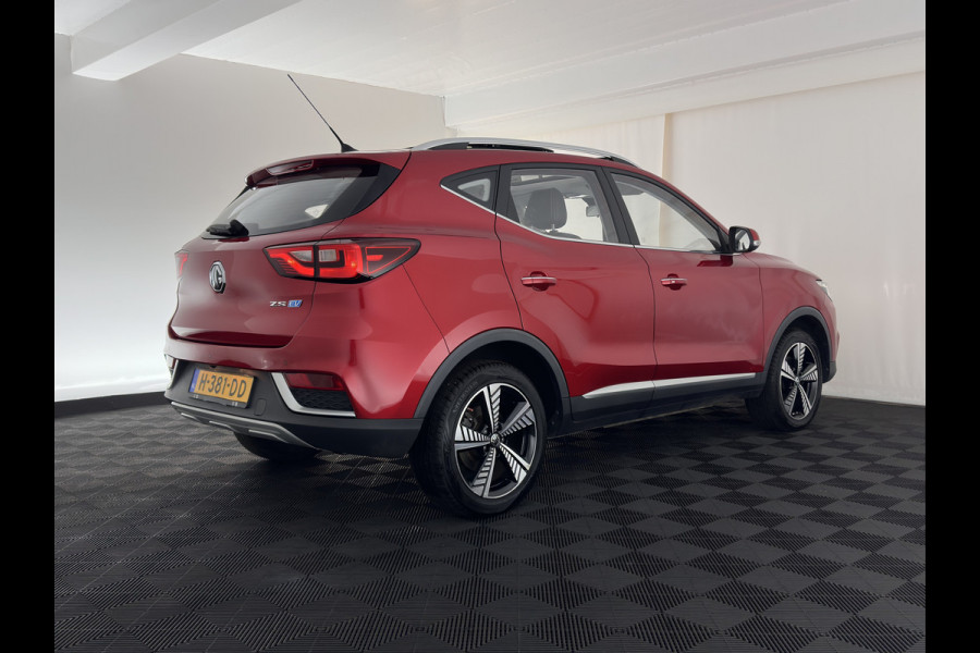 MG ZS EV Luxury 45 kWh [3-Fase] {SOH-100%} Aut. *PANO | LUXURY-LEATHER | CCS-FASTLOADER | KEYLESS | NAVI-FULLMAP | ADAPTIVE-CRUISE | CAMERA | HEATED-SPORTSEATS | CARPLAY | BLINDSPOT | DAB | LANE-ASSIST | PRIVACY-GLASS | 17''ALU*