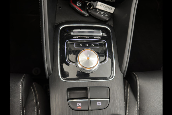 MG ZS EV Luxury 45 kWh [3-Fase] {SOH-100%} Aut. *PANO | LUXURY-LEATHER | CCS-FASTLOADER | KEYLESS | NAVI-FULLMAP | ADAPTIVE-CRUISE | CAMERA | HEATED-SPORTSEATS | CARPLAY | BLINDSPOT | DAB | LANE-ASSIST | PRIVACY-GLASS | 17''ALU*