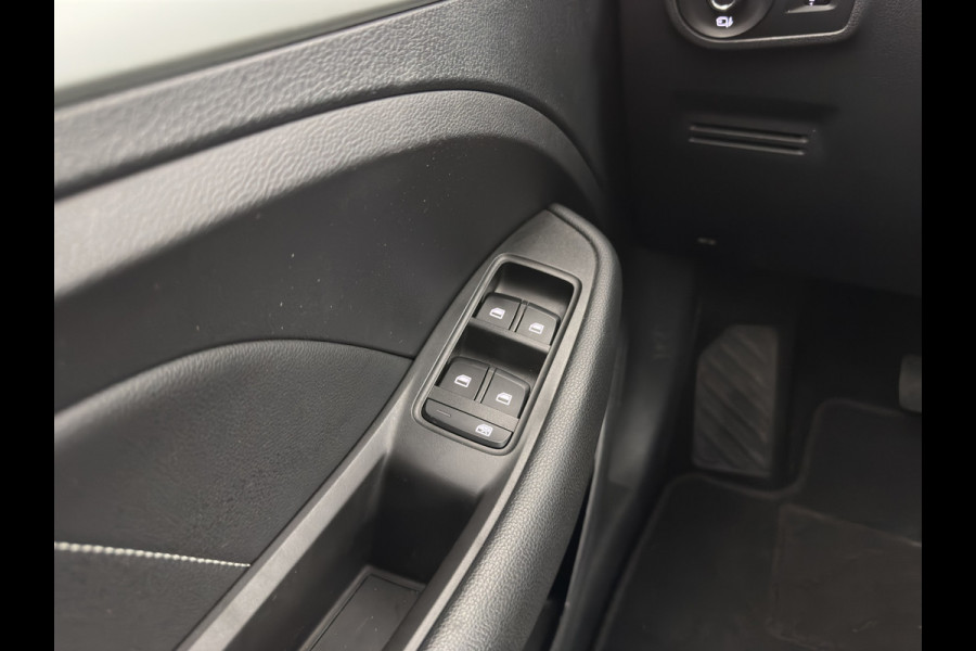 MG ZS EV Luxury 45 kWh [3-Fase] {SOH-100%} Aut. *PANO | LUXURY-LEATHER | CCS-FASTLOADER | KEYLESS | NAVI-FULLMAP | ADAPTIVE-CRUISE | CAMERA | HEATED-SPORTSEATS | CARPLAY | BLINDSPOT | DAB | LANE-ASSIST | PRIVACY-GLASS | 17''ALU*