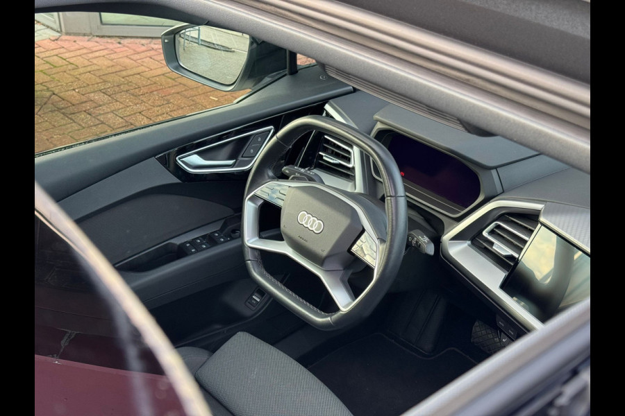 Audi Q4 e-tron 35 Launch edition Advanced Plus | Panoramadak