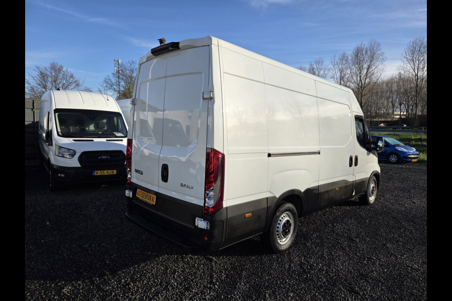 Iveco Daily 35S14 L2/H2 Koelwagen Vrieswagen -19 Carrier Xarios 350 Dag & Nacht 230V Stekker