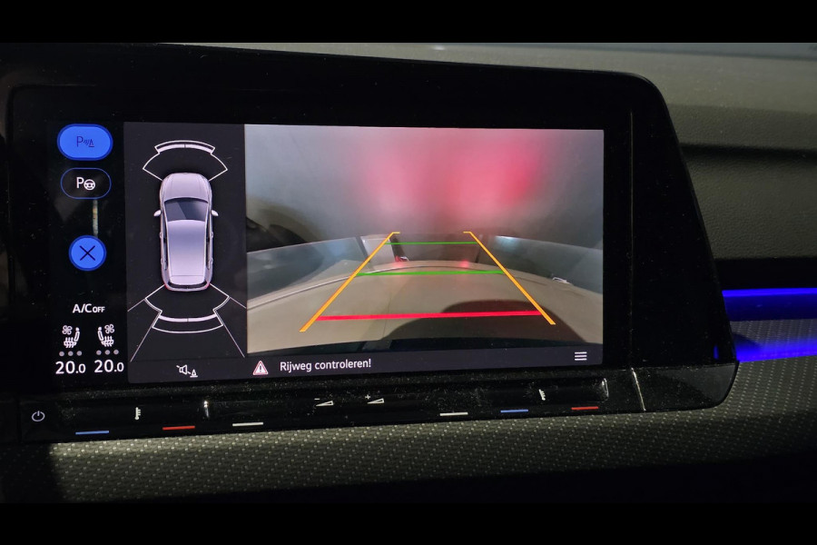 Volkswagen Golf 2.0 TSI R 4Motion | Akrapovic | Pano | Leder | IQ Light | Hud | H&K