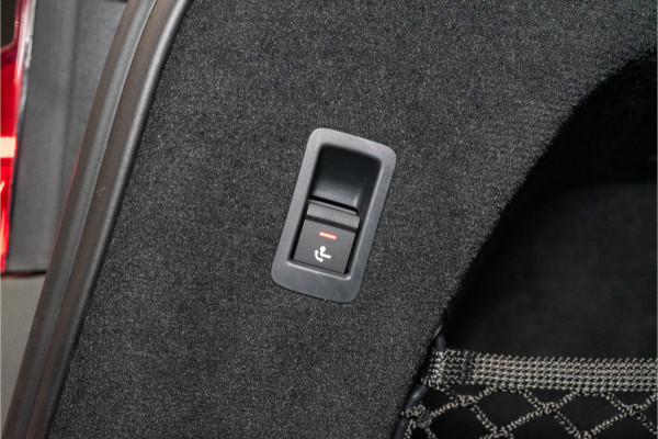 Audi A6 Avant C8 Facelift 55 TFSI e Quattro Pro Line S Comp. 367PK | 1E EIG NL AUTO+NAP | Pano | B&O | Matrix | Trekhaak | VOL! 12 MND G