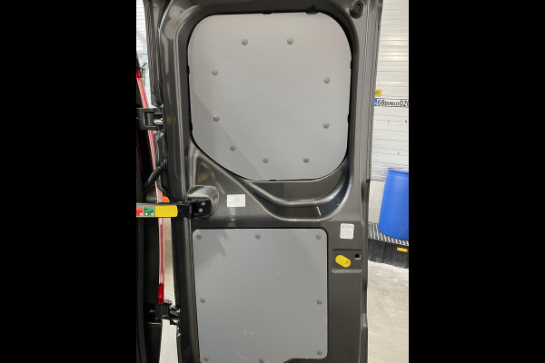 Ford Transit Custom 320 2.0 TDCI L2H1 170PK Sport Dubbele Cabine Aut. Airco ACC Bluetooth Navi Trekhaak