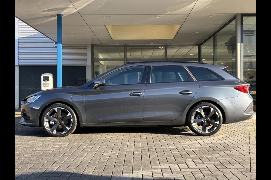CUPRA Leon Sportstourer 1.4 e-Hybrid Business 204pk PHEV | Achteruitrijcamera | Winterset! | Side-Assist | Navigatie | Climate control |  Stoel- & Stuurverwarming | 18" lichtmetalen velgen |