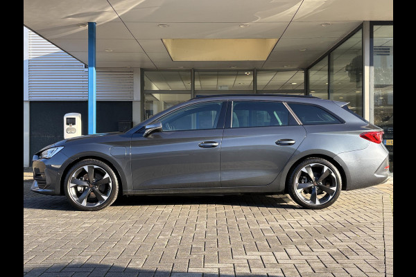 CUPRA Leon Sportstourer 1.4 e-Hybrid Business 204pk PHEV | Achteruitrijcamera | Winterset! | Side-Assist | Navigatie | Climate control |  Stoel- & Stuurverwarming | 18" lichtmetalen velgen |