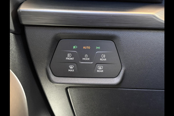 CUPRA Leon Sportstourer 1.4 e-Hybrid Business 204pk PHEV | Achteruitrijcamera | Winterset! | Side-Assist | Navigatie | Climate control |  Stoel- & Stuurverwarming | 18" lichtmetalen velgen |