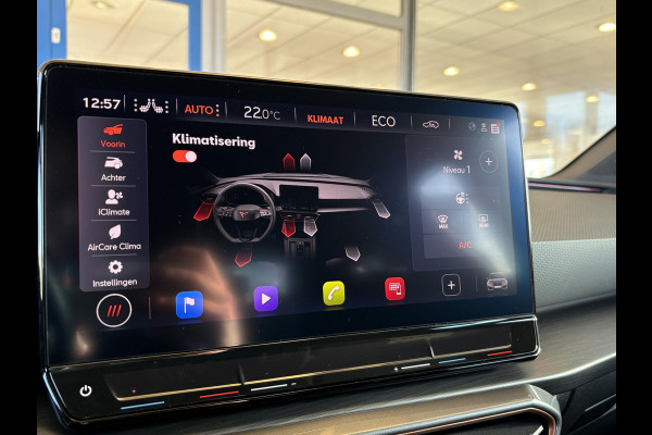 CUPRA Leon Sportstourer 1.4 e-Hybrid Business 204pk PHEV | Achteruitrijcamera | Winterset! | Side-Assist | Navigatie | Climate control |  Stoel- & Stuurverwarming | 18" lichtmetalen velgen |