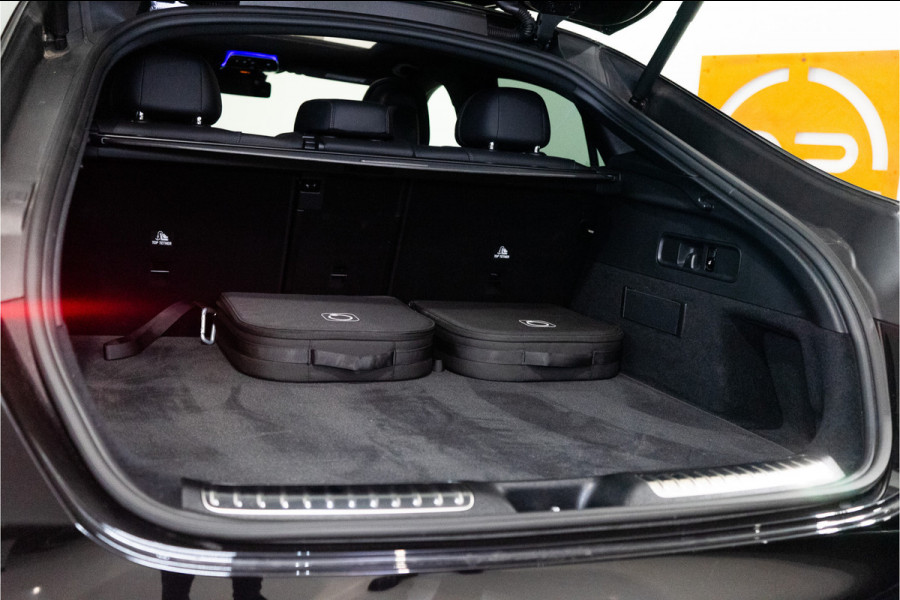 Mercedes-Benz GLC Coupé 400e 4MATIC AMG 381PK | Pano | Burmester | Sfeer | Carbon | Trekhaak | BOMVOL!