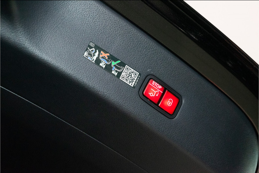 Mercedes-Benz GLC Coupé 400e 4MATIC AMG 381PK | Pano | Burmester | Sfeer | Carbon | Trekhaak | BOMVOL!