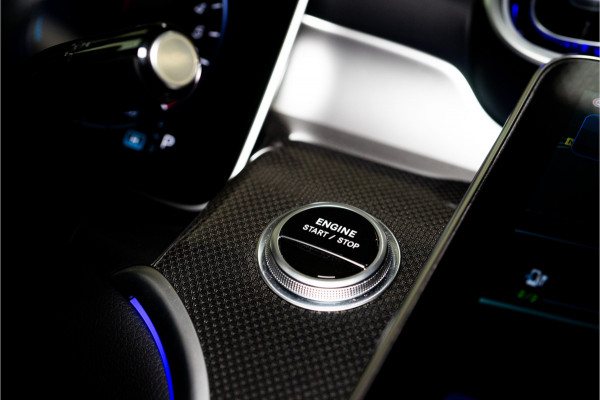 Mercedes-Benz GLC Coupé 400e 4MATIC AMG 381PK | Pano | Burmester | Sfeer | Carbon | Trekhaak | BOMVOL!