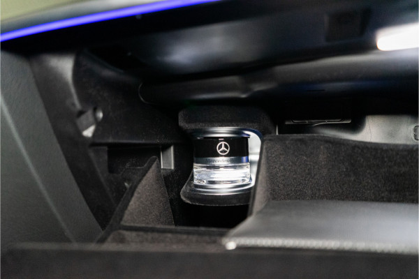 Mercedes-Benz GLC Coupé 400e 4MATIC AMG 381PK | Pano | Burmester | Sfeer | Carbon | Trekhaak | BOMVOL!