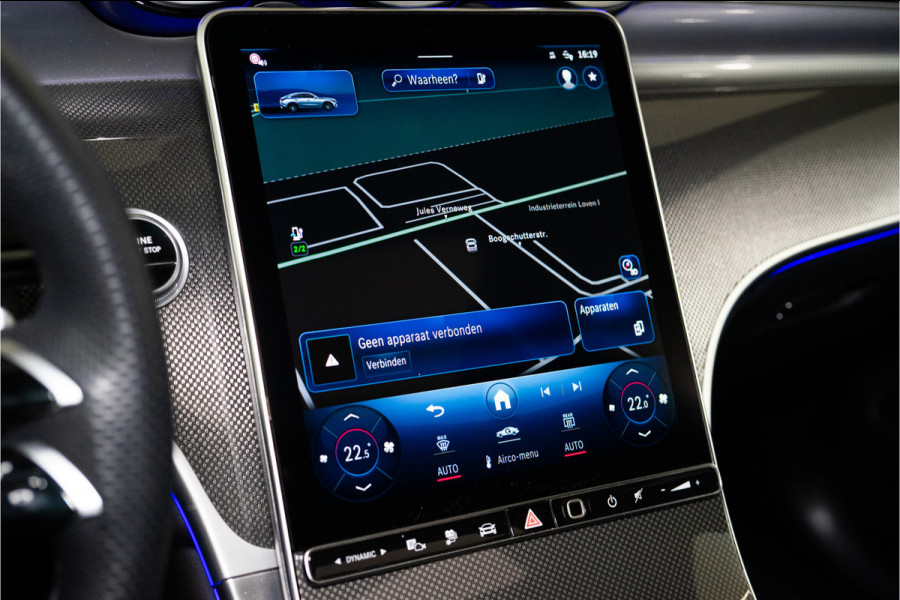 Mercedes-Benz GLC Coupé 400e 4MATIC AMG 381PK | Pano | Burmester | Sfeer | Carbon | Trekhaak | BOMVOL!