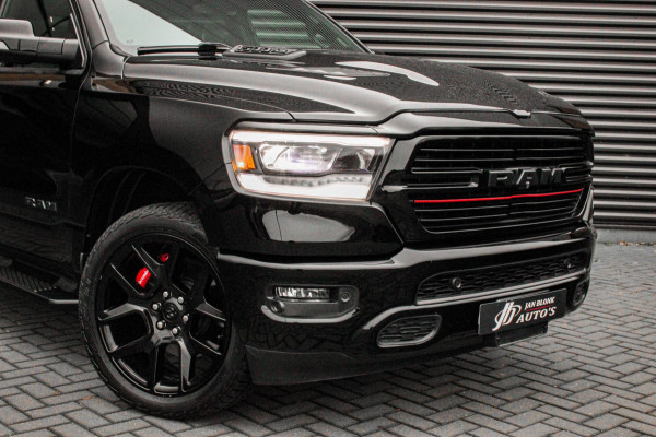 Dodge Ram 5.7 V8 HEMI 1500 BLACK EDITION / 100DKM / DIRECT RIJDEN / APPLE CARPLAY / 22 INCH / FULL BLACK / RED-LINE / SPORT / PANO
