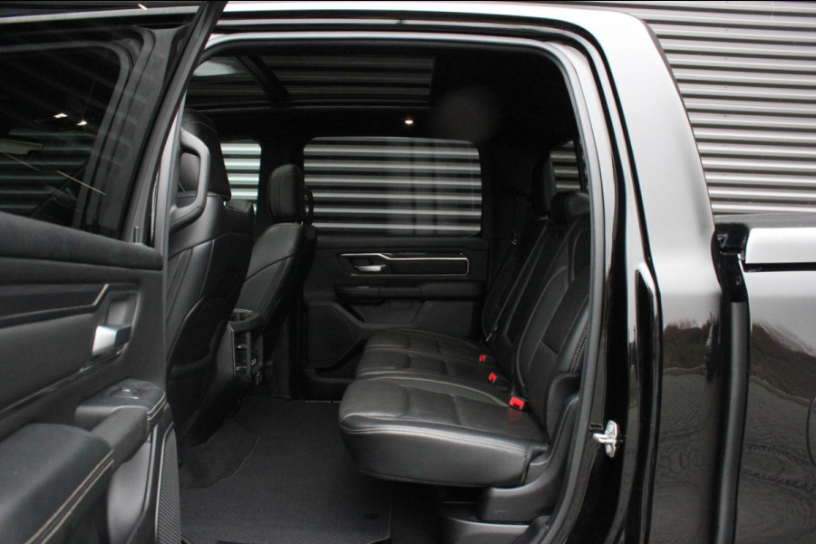 Dodge Ram 5.7 V8 HEMI 1500 BLACK EDITION / 100DKM / DIRECT RIJDEN / APPLE CARPLAY / 22 INCH / FULL BLACK / RED-LINE / SPORT / PANO