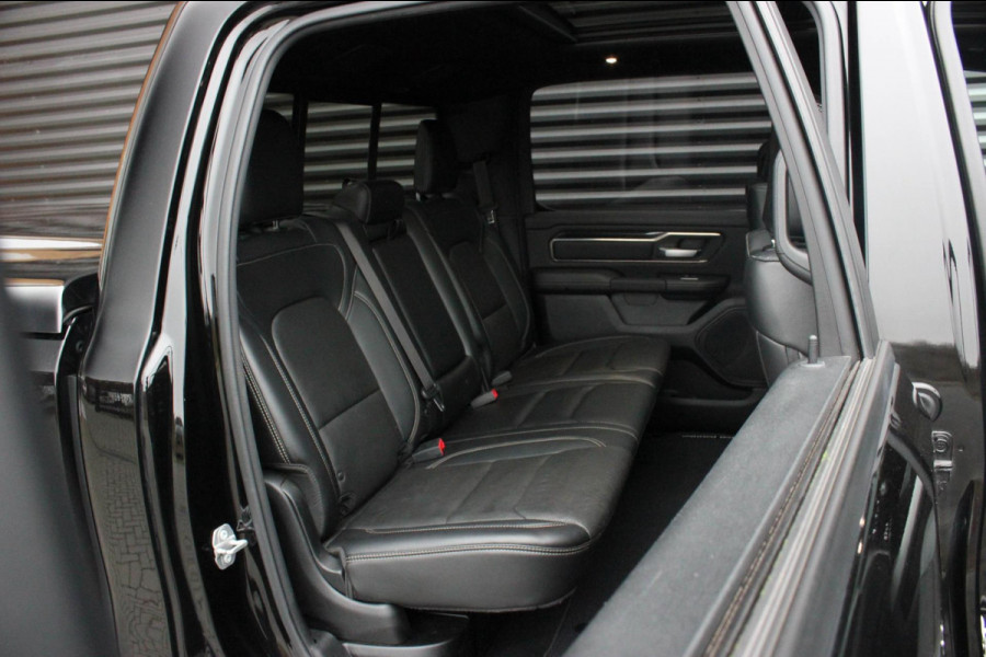 Dodge Ram 5.7 V8 HEMI 1500 BLACK EDITION / 100DKM / DIRECT RIJDEN / APPLE CARPLAY / 22 INCH / FULL BLACK / RED-LINE / SPORT / PANO