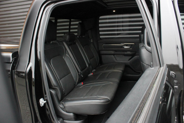 Dodge Ram 5.7 V8 HEMI 1500 BLACK EDITION / 100DKM / DIRECT RIJDEN / APPLE CARPLAY / 22 INCH / FULL BLACK / RED-LINE / SPORT / PANO