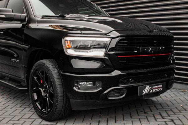 Dodge Ram 5.7 V8 HEMI 1500 BLACK EDITION / 100DKM / DIRECT RIJDEN / APPLE CARPLAY / 22 INCH / FULL BLACK / RED-LINE / SPORT / PANO