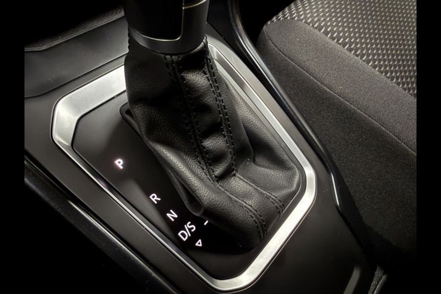 Volkswagen T-Roc 1.5 TSI Style | Automaat | Navi | Carplay