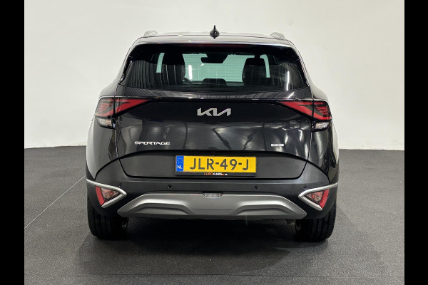 Kia Sportage 1.6 T-GDi Plug-in Hybrid AWD DynamicPlusLine Navigatie Apple Carplay/Android Auto Camera Parkeersensoren Adaptive Cruise Control Virtual Cockpit Stoelverwarming voor en achter Climate Control Lichtmetalen velgen Getinte ramen