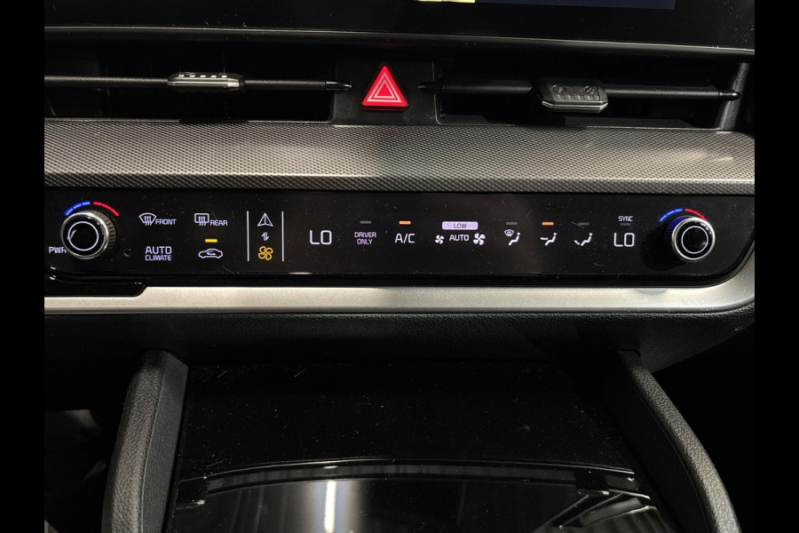 Kia Sportage 1.6 T-GDi Plug-in Hybrid AWD DynamicPlusLine Navigatie Apple Carplay/Android Auto Camera Parkeersensoren Adaptive Cruise Control Virtual Cockpit Stoelverwarming voor en achter Climate Control Lichtmetalen velgen Getinte ramen